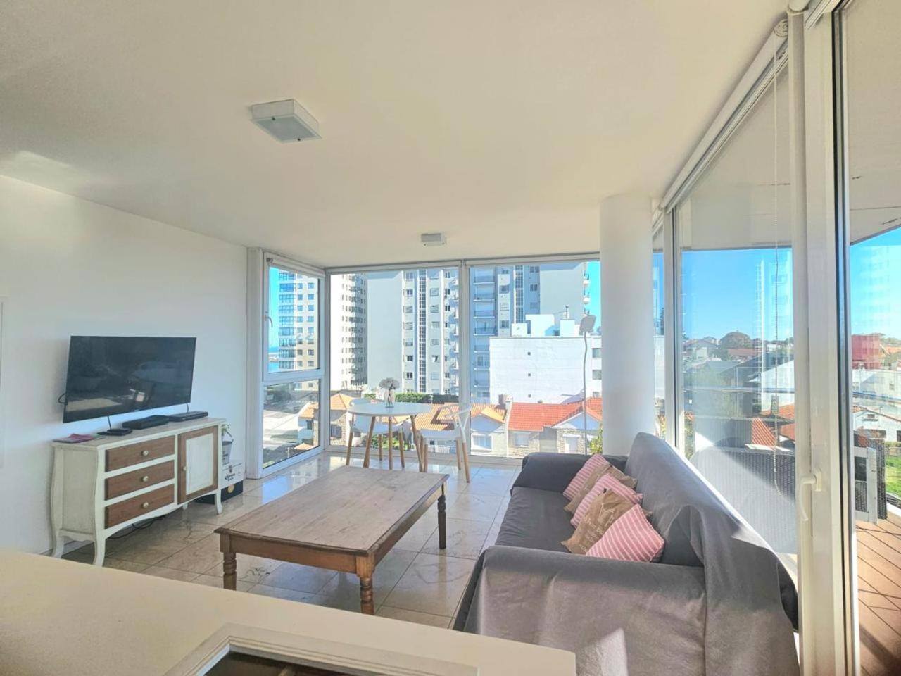 Dpto En Playa Chica C Vista Mar Apartment Mar del Plata